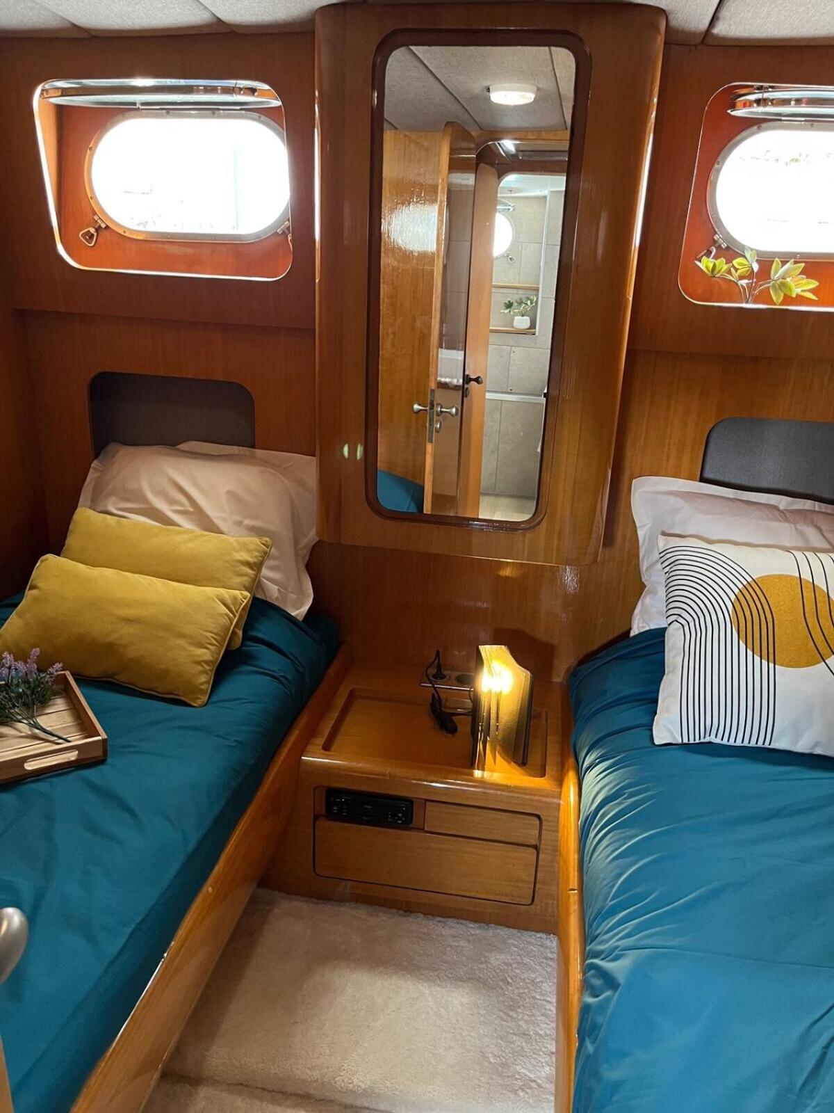 Yacht Aquamarina Vieux Port La Rochelle Hotel La Rochelle  Ngoại thất bức ảnh