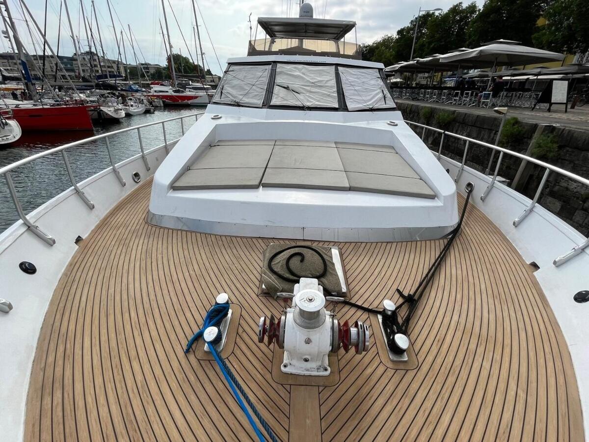 Yacht Aquamarina Vieux Port La Rochelle Hotel La Rochelle  Ngoại thất bức ảnh